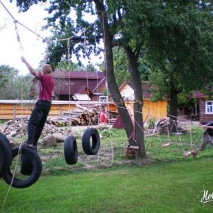 Канатный парк для детей в усадьбе «Ля Свяцка» в Гродненской области
